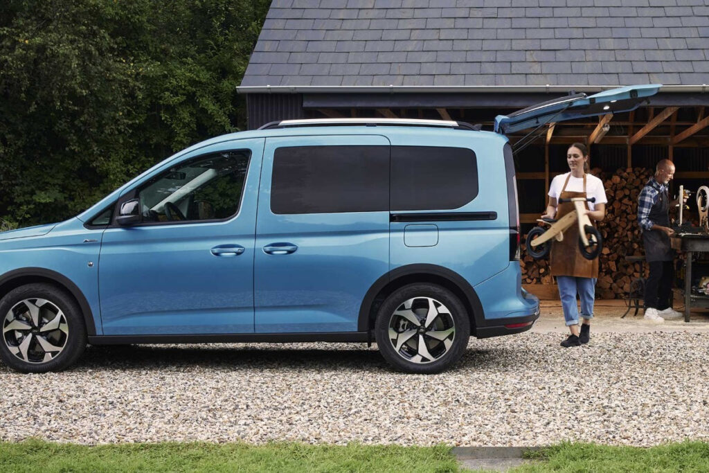 Ford Tourneo Connect seitlich