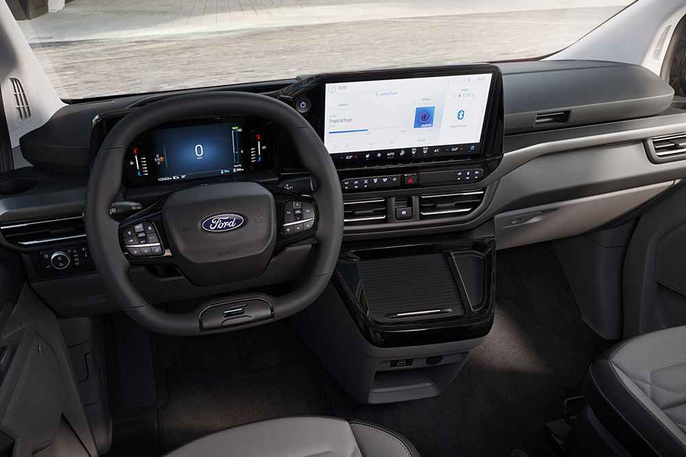 Ford Tourneo Custom cockpit