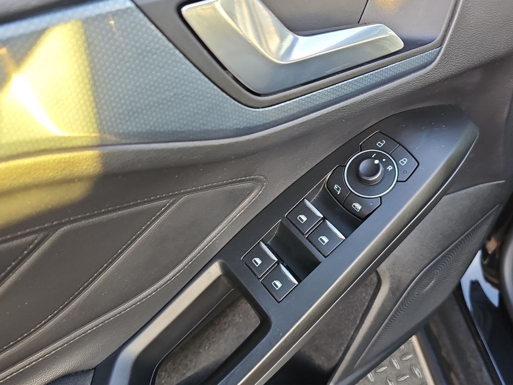 Fahrzeugabbildung Ford Focus 1.5 EcoBlue Start-Stopp-System ACTIVE
