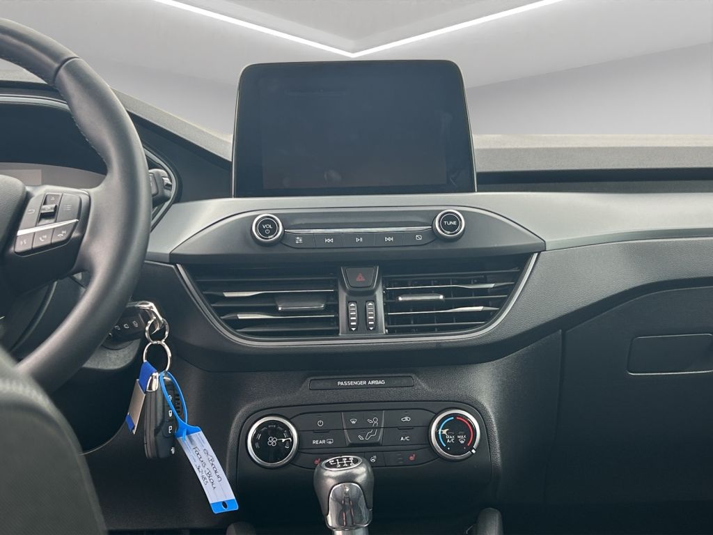 Fahrzeugabbildung Ford Focus Turnier 1.5 EcoBlue Start-Stopp-System COOL&CONNECT