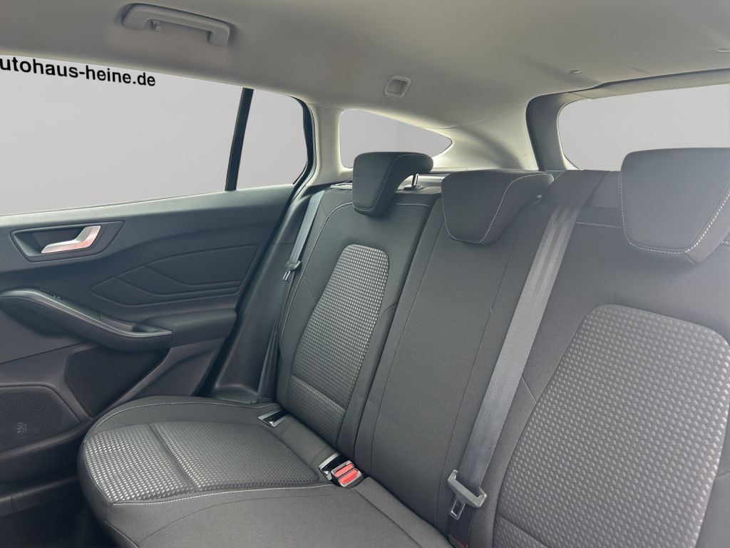 Fahrzeugabbildung Ford Focus Turnier 1.5 EcoBlue Start-Stopp-System COOL&CONNECT