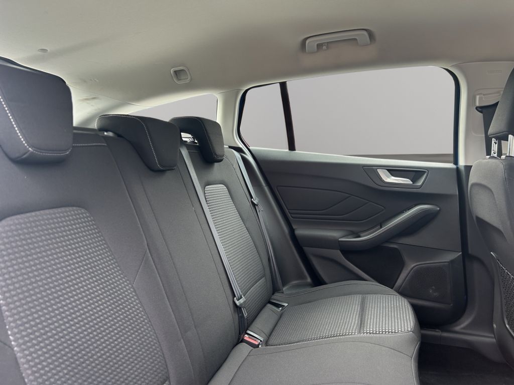 Fahrzeugabbildung Ford Focus Turnier 1.5 EcoBlue Start-Stopp-System COOL&CONNECT