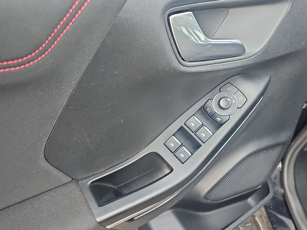 Fahrzeugabbildung Ford Puma ST-LINE 1.0 Ltr. 125 PS *LED*CARPLAY*