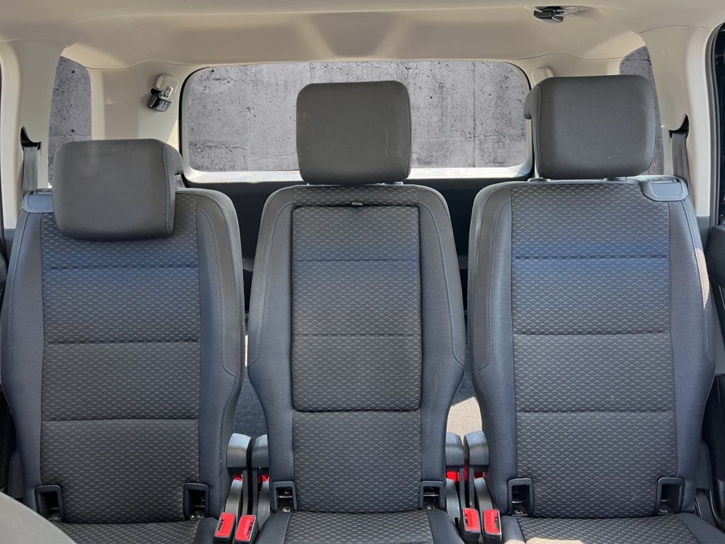 Fahrzeugabbildung Volkswagen Touran 2.0 TDI SCR UNITED