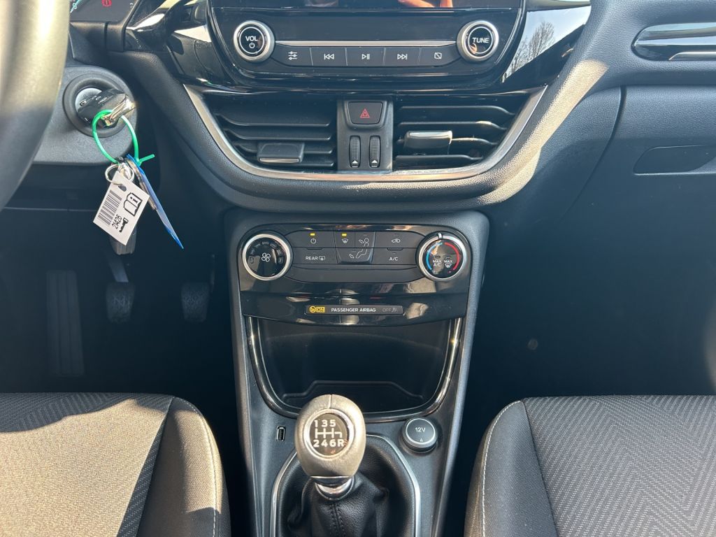 Fahrzeugabbildung Ford Puma 1.0 EcoBoost COOL & CONNECT