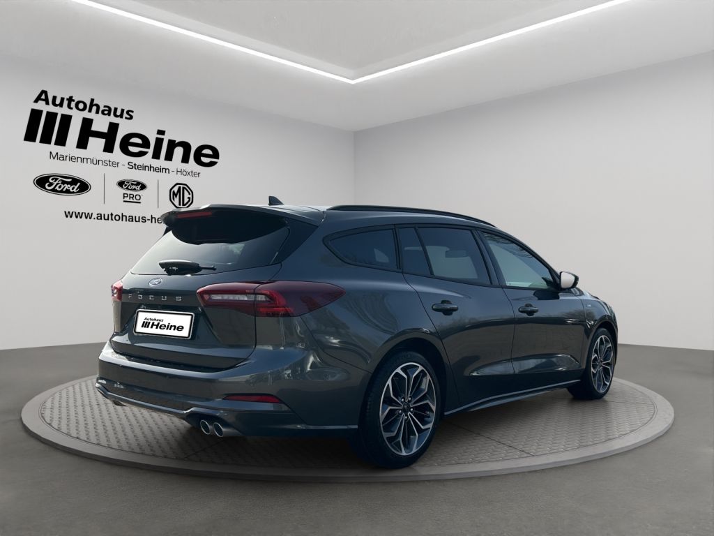 Fahrzeugabbildung Ford Focus Turnier ST-LINE X 1.0 Ltr. Hybrid Aut. 155 PS