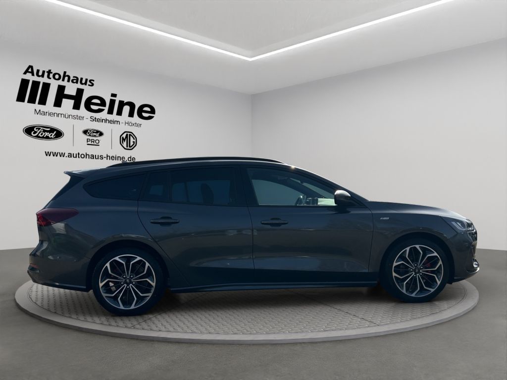 Fahrzeugabbildung Ford Focus Turnier ST-LINE X 1.0 Ltr. Hybrid Aut. 155 PS