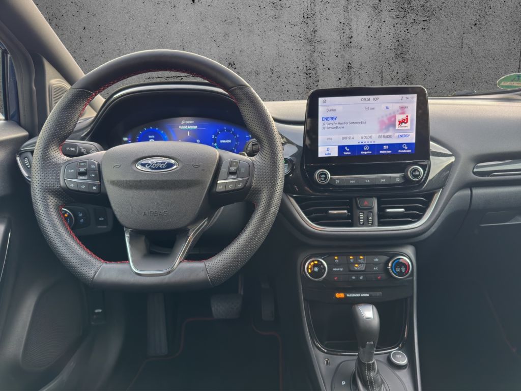 Fahrzeugabbildung Ford Puma ST-LINE 1.0 Ltr. 125 PS Hybrid Aut. *NAVI*HECKKLAPPE ELEKTR.*
