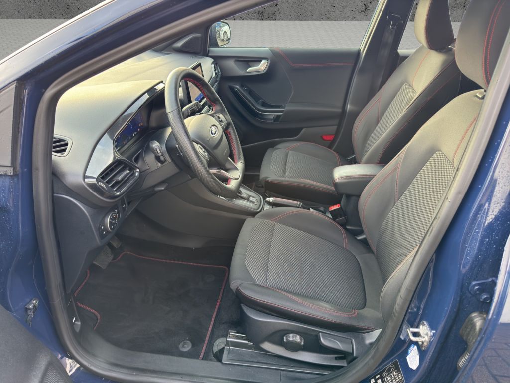 Fahrzeugabbildung Ford Puma ST-LINE 1.0 Ltr. 125 PS Hybrid Aut. *NAVI*HECKKLAPPE ELEKTR.*