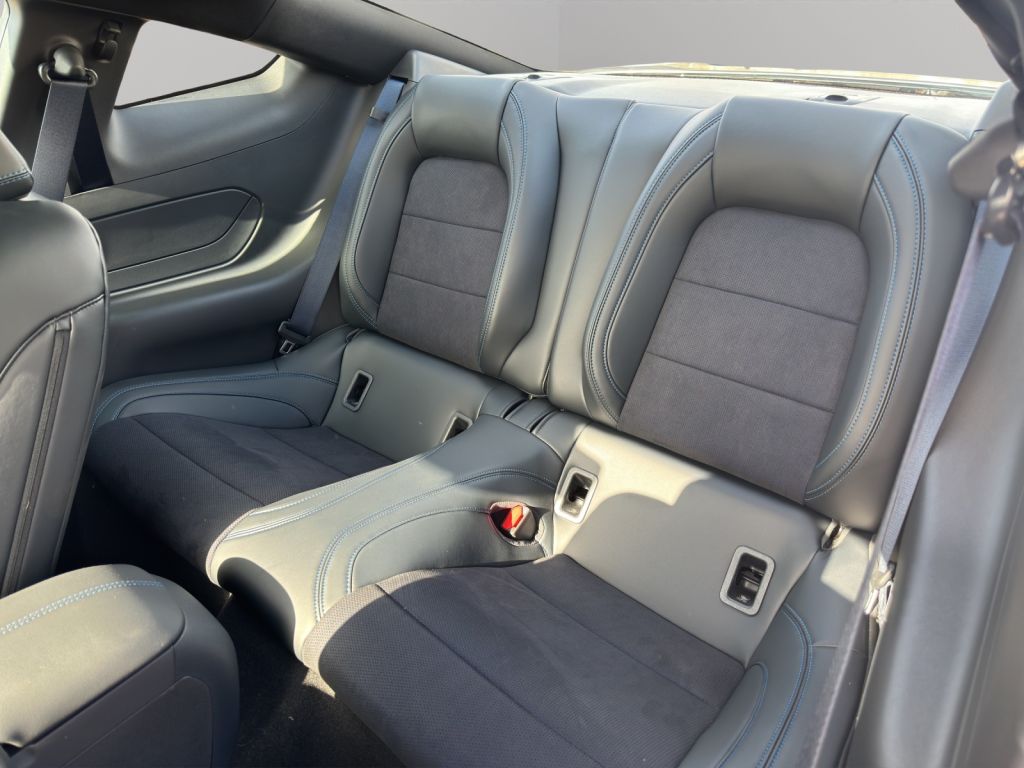 Fahrzeugabbildung Ford Mustang GT Dark Horse Fastback 5.0 V8 *MAGNE-RIDE*