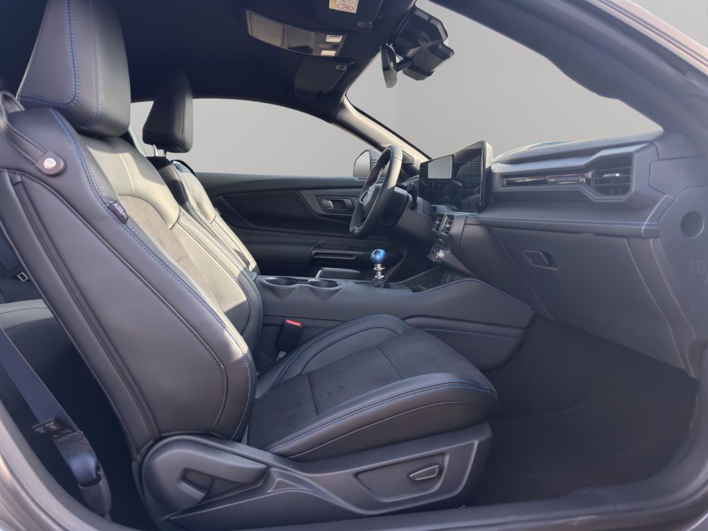 Fahrzeugabbildung Ford Mustang GT Dark Horse Fastback 5.0 V8 *MAGNE-RIDE*