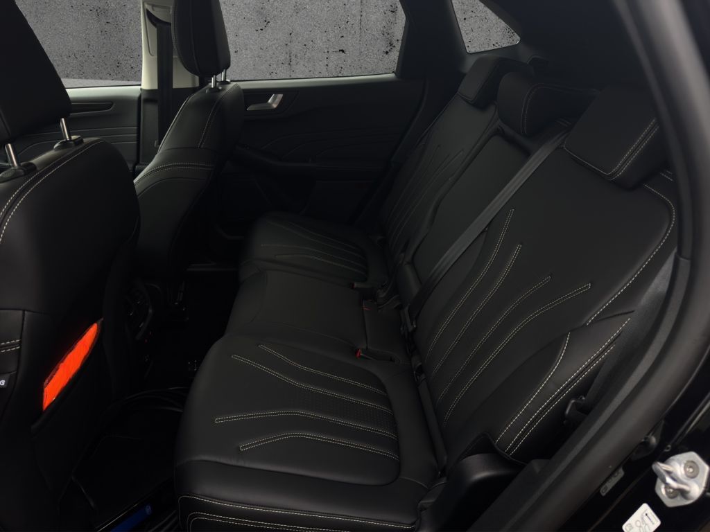 Fahrzeugabbildung Ford Kuga VIGNALE PHEV *iACC*ADAPT.-LED*20*ALARM*