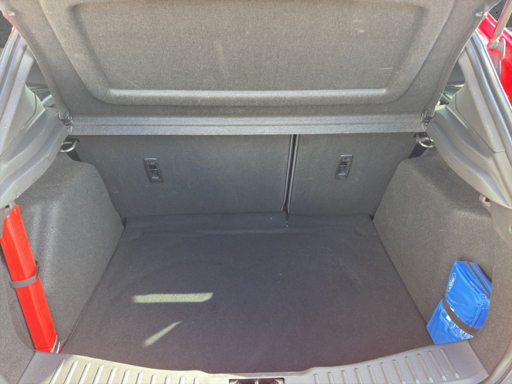 Fahrzeugabbildung Ford Focus Sport 1.5 Ltr. 150 PS *SCHIEBEDACH*NAVI*