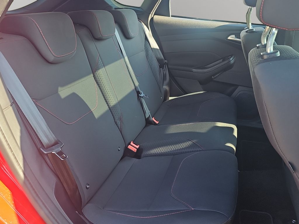 Fahrzeugabbildung Ford Focus Sport 1.5 Ltr. 150 PS *SCHIEBEDACH*NAVI*