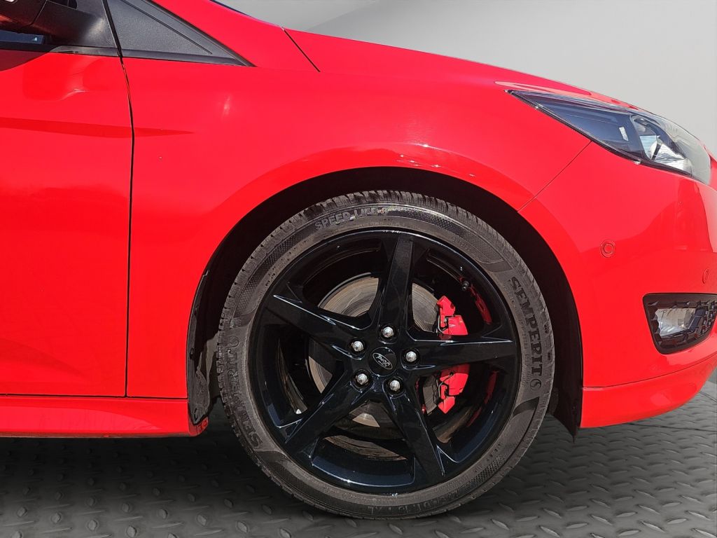 Fahrzeugabbildung Ford Focus Sport 1.5 Ltr. 150 PS *SCHIEBEDACH*NAVI*
