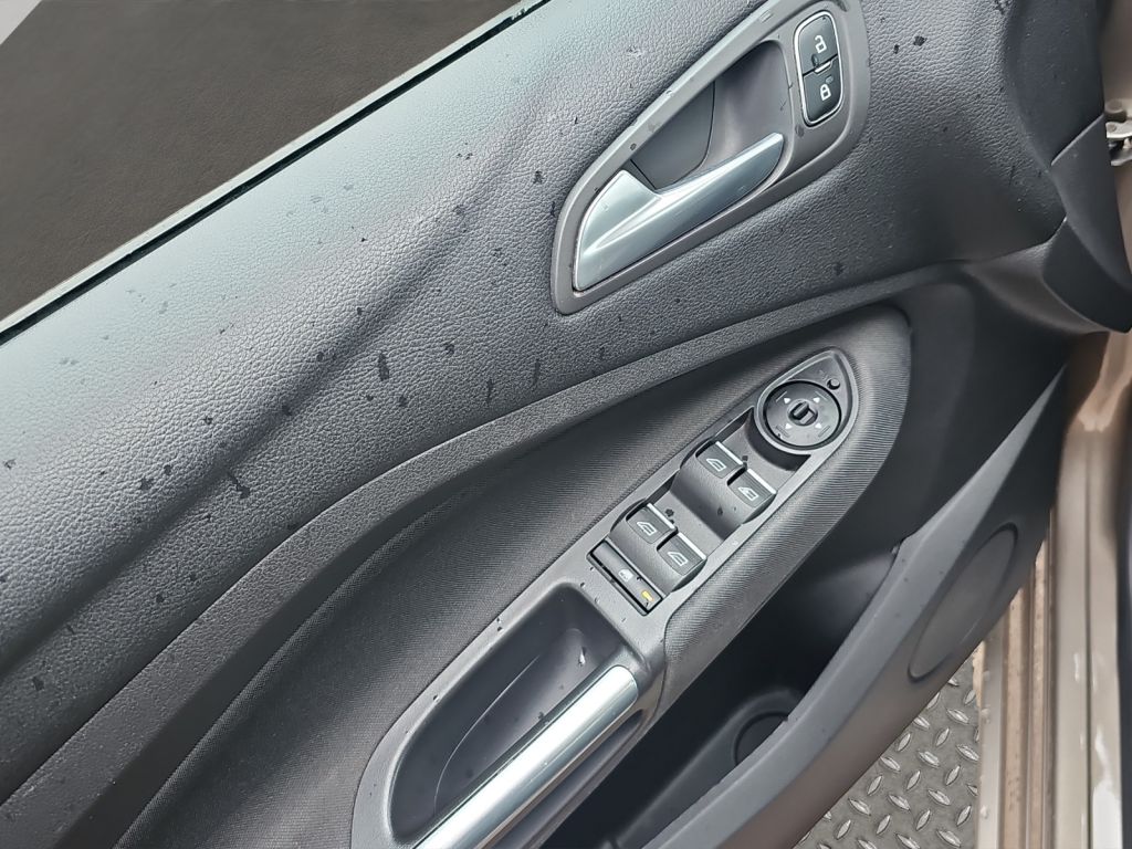 Fahrzeugabbildung Ford C-MAX 1.5 EcoBoost Start-Stop-System Sport