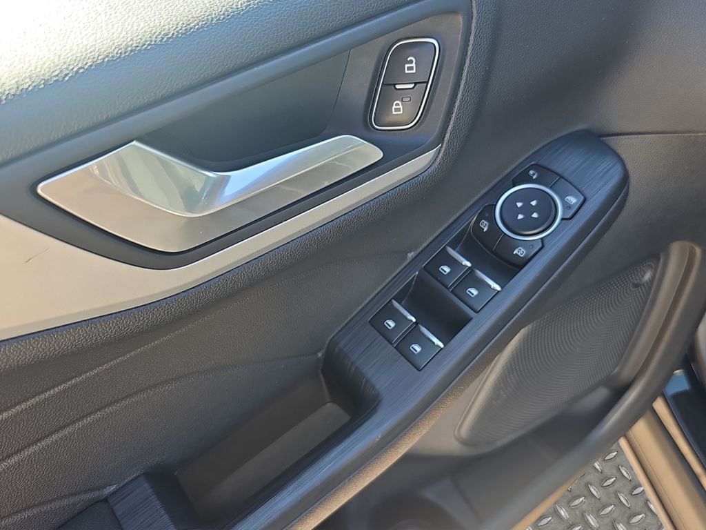 Fahrzeugabbildung Ford Kuga PHEV C&C *CARPLAY*NAVI*SHZ*