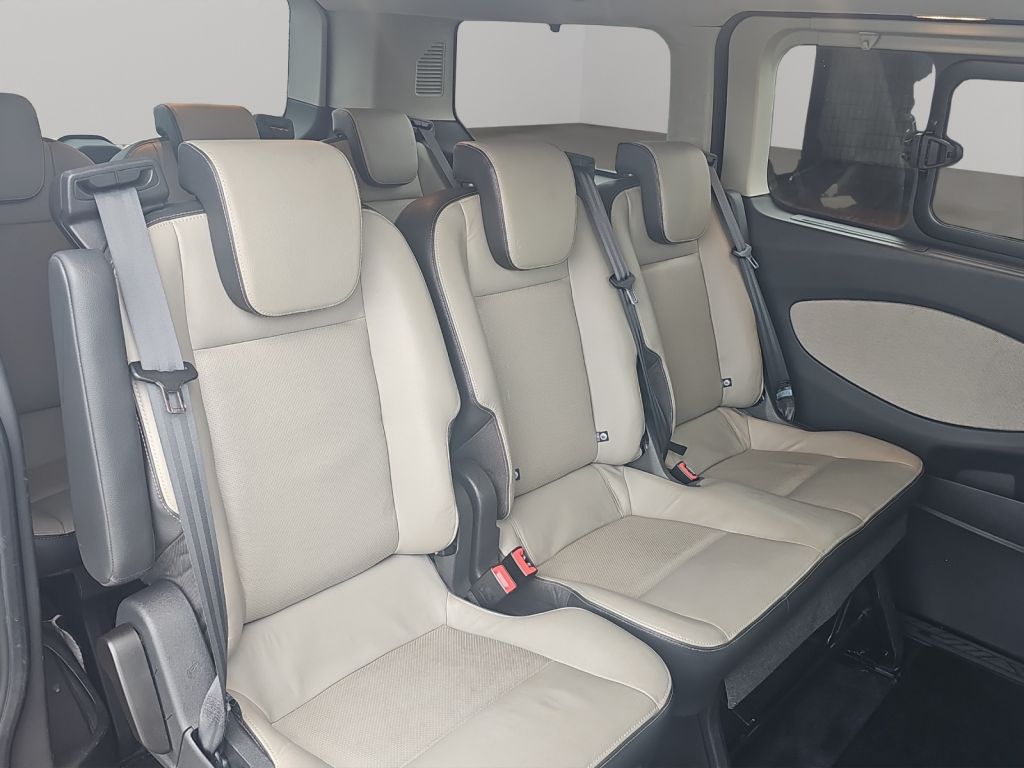 Fahrzeugabbildung Ford Tourneo Custom Titanium 310 L1H1 *LEDER*