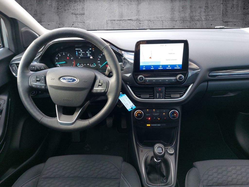 Fahrzeugabbildung Ford Puma TITANIUM 1.0 HYBRID 125 PS *AHK*PANO*
