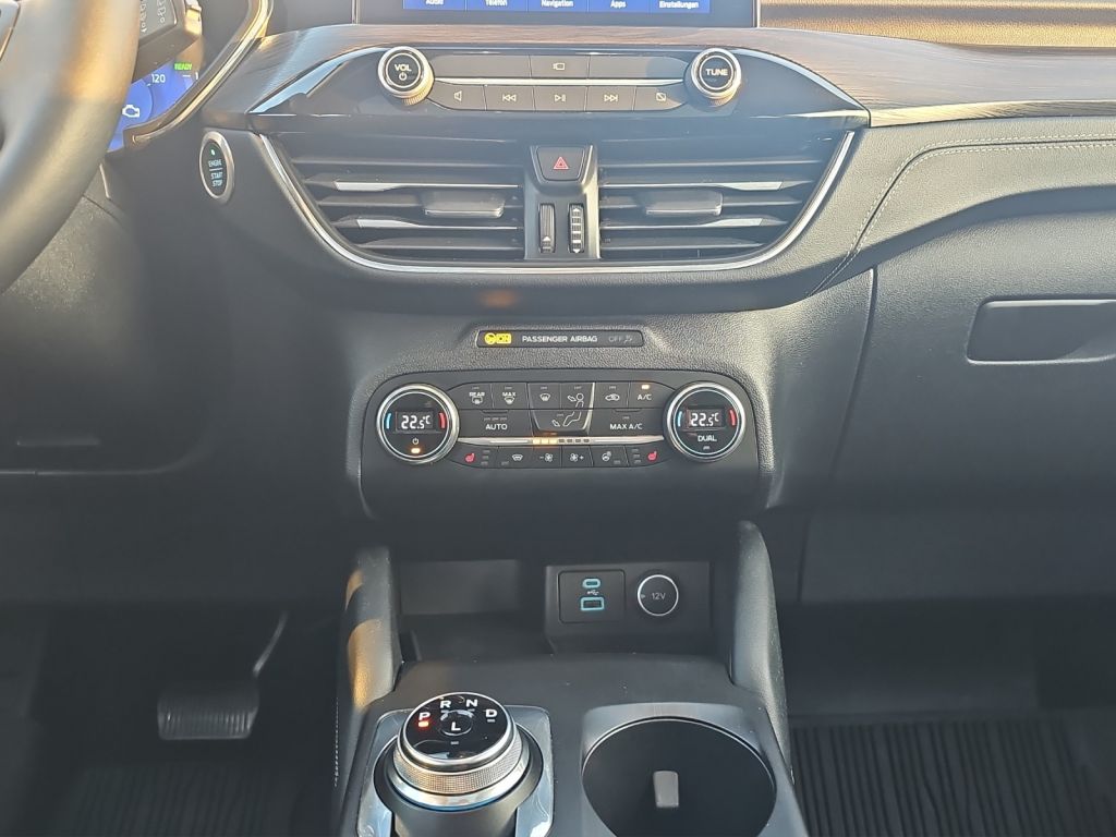 Fahrzeugabbildung Ford Kuga VIGNALE 2.5 Ltr. 225 PS *ACC*AHK*PANO*
