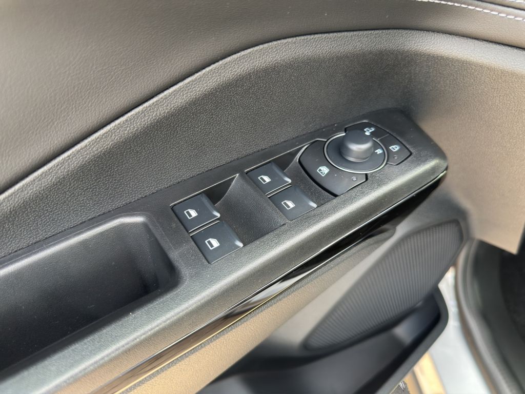 Fahrzeugabbildung Ford Puma TITANIUM 1.0 Ltr. Hybrid 125 PS *NAVI*RFK*