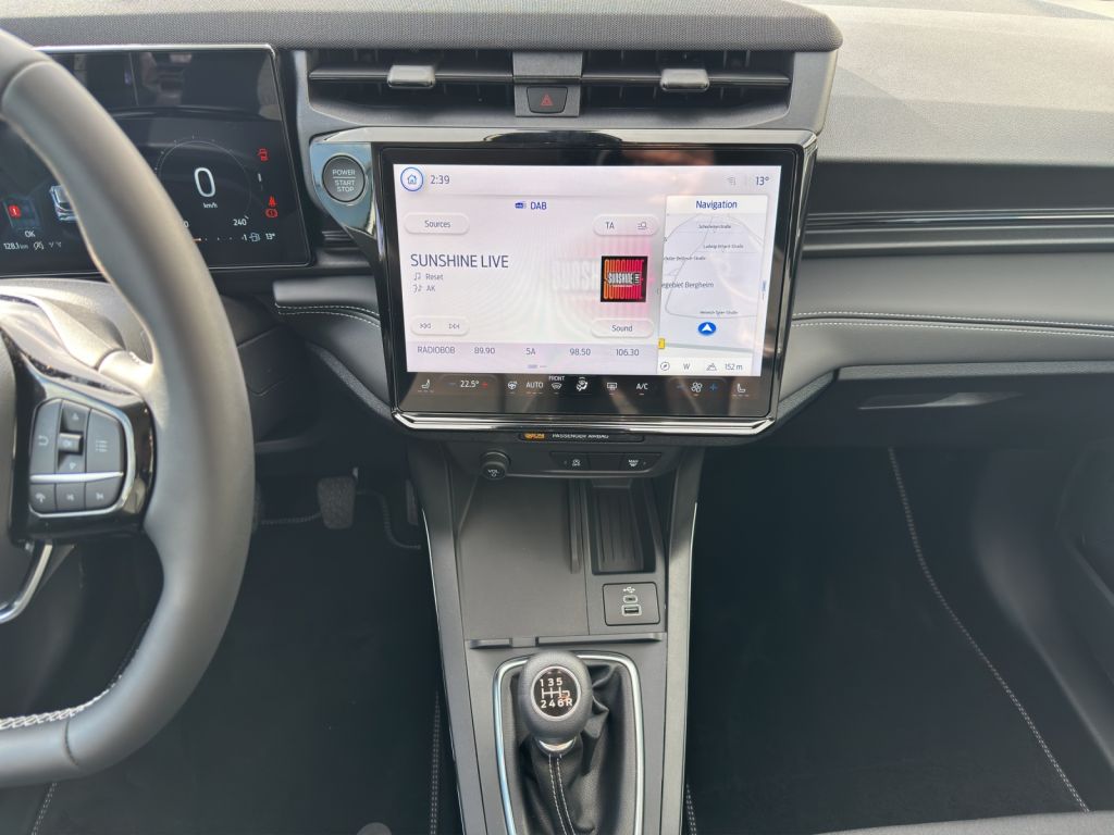 Fahrzeugabbildung Ford Puma TITANIUM 1.0 Ltr. Hybrid 125 PS *NAVI*RFK*