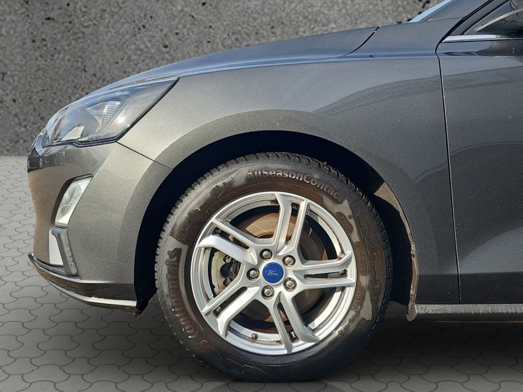 Fahrzeugabbildung Ford Focus Turnier C&C 1.0 Ltr. 125 PS *AHK*NAVI*PDC*