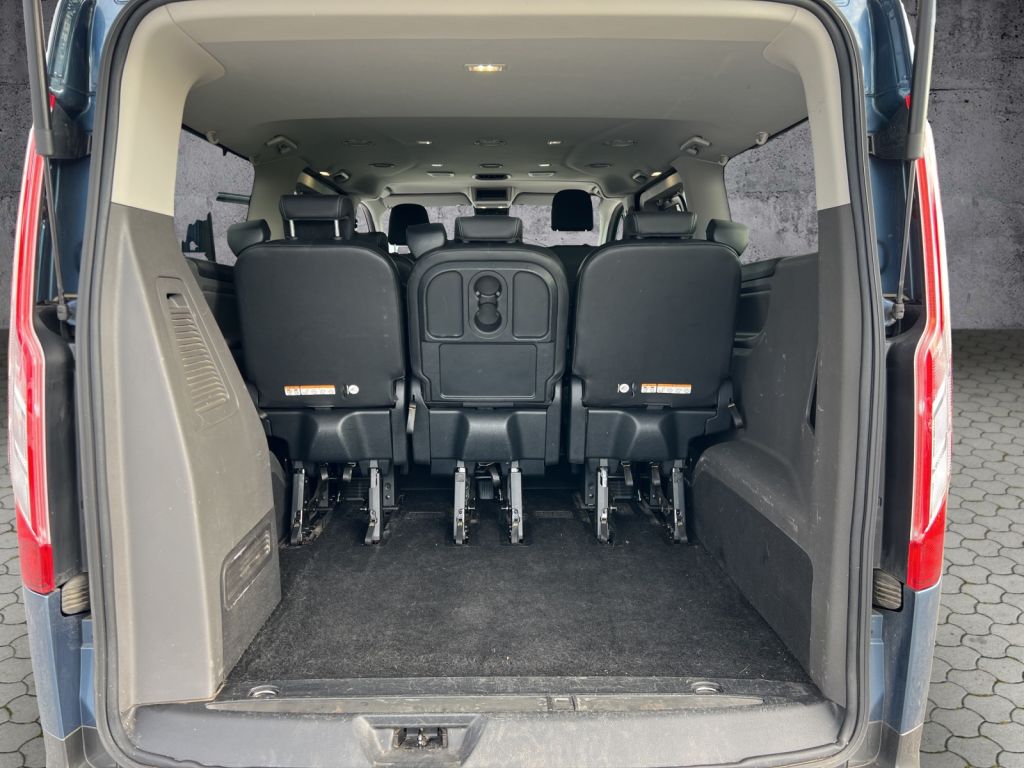 Fahrzeugabbildung Ford Tourneo Custom 320 L2H1 Autm. Active *NAVI*RFK*BI-XENON*LM*