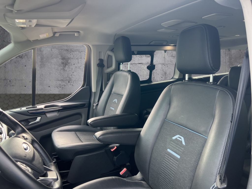 Fahrzeugabbildung Ford Tourneo Custom 320 L2H1 Autm. Active *NAVI*RFK*BI-XENON*LM*