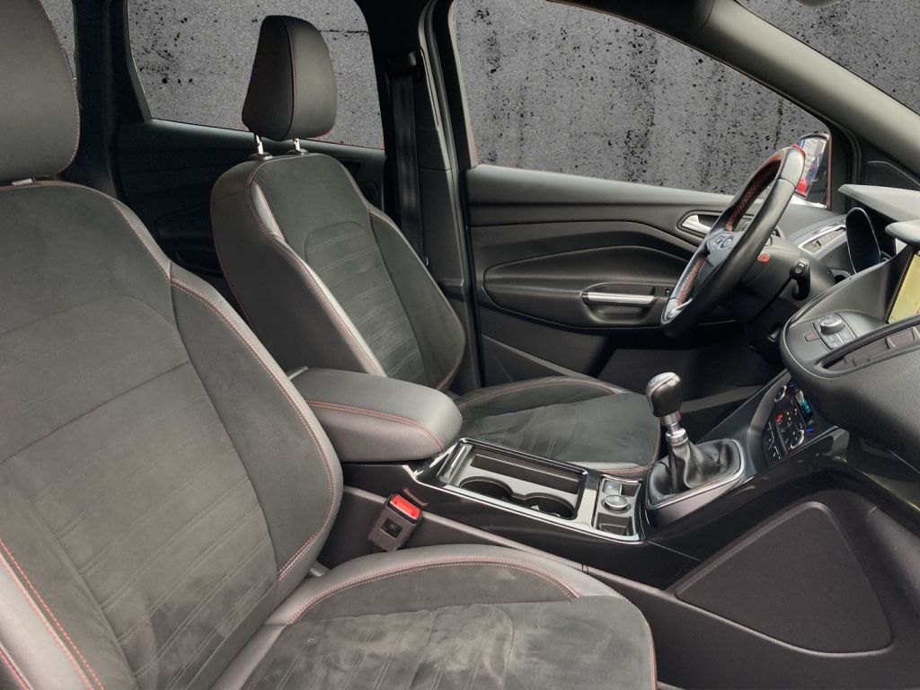 Fahrzeugabbildung Ford Kuga 1.5 EcoBoost 2x4 ST-Line