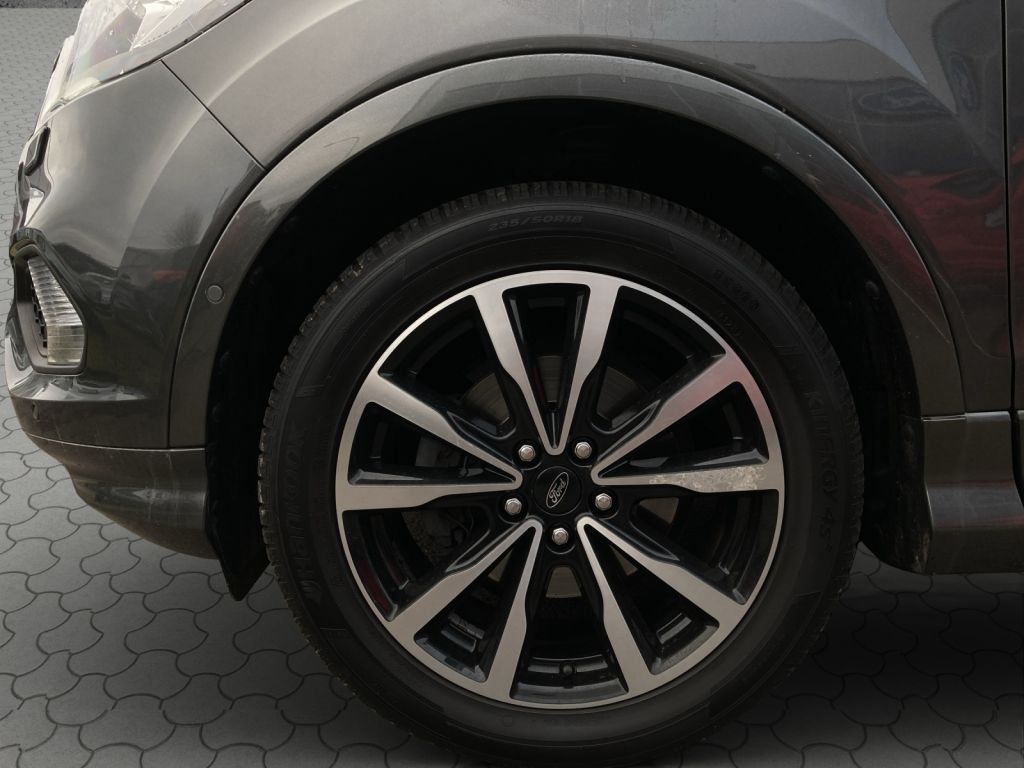 Fahrzeugabbildung Ford Kuga 1.5 EcoBoost 2x4 ST-Line