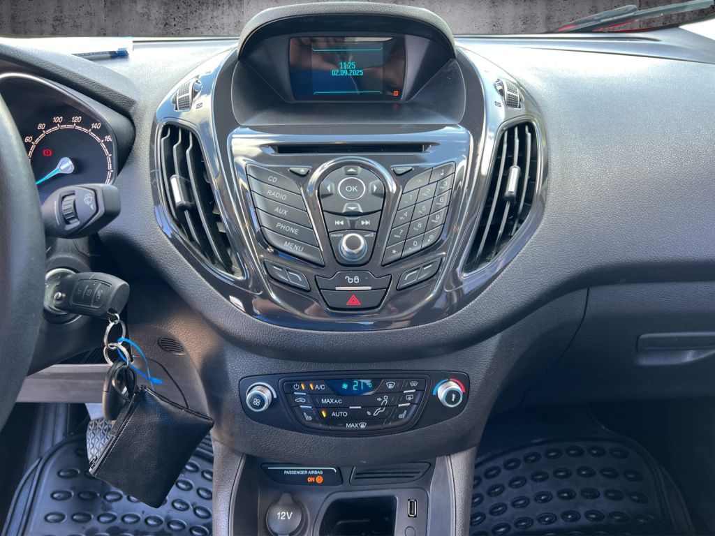 Fahrzeugabbildung Ford Tourneo Courier 1.0 EcoBoost Titanium