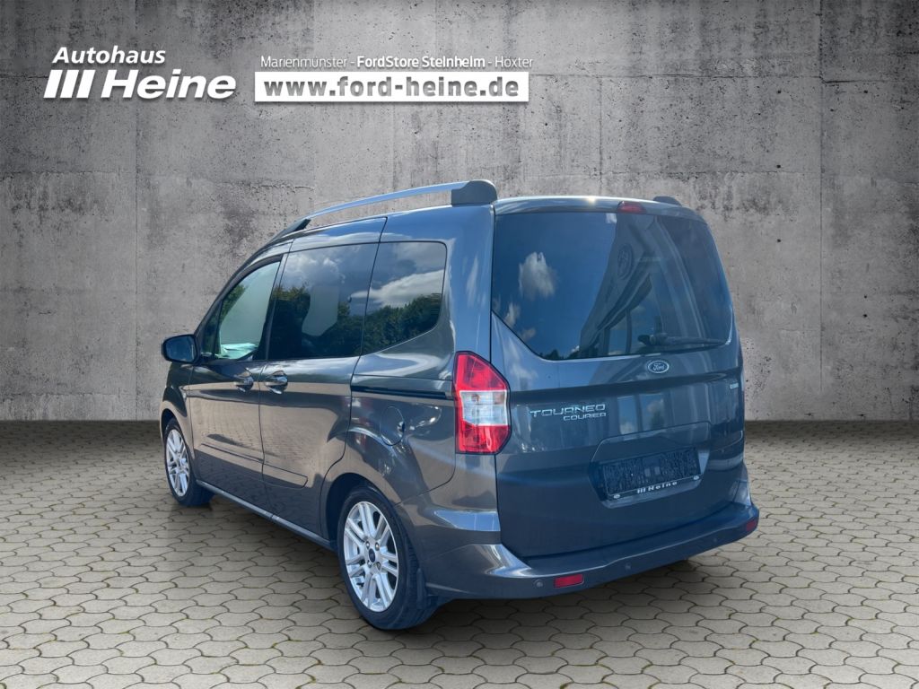 Fahrzeugabbildung Ford Tourneo Courier 1.0 EcoBoost Titanium