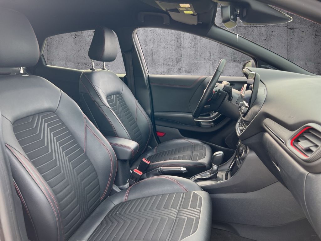 Fahrzeugabbildung Ford Puma 1.0 EcoBoost Hybrid Aut. ST-LINE X