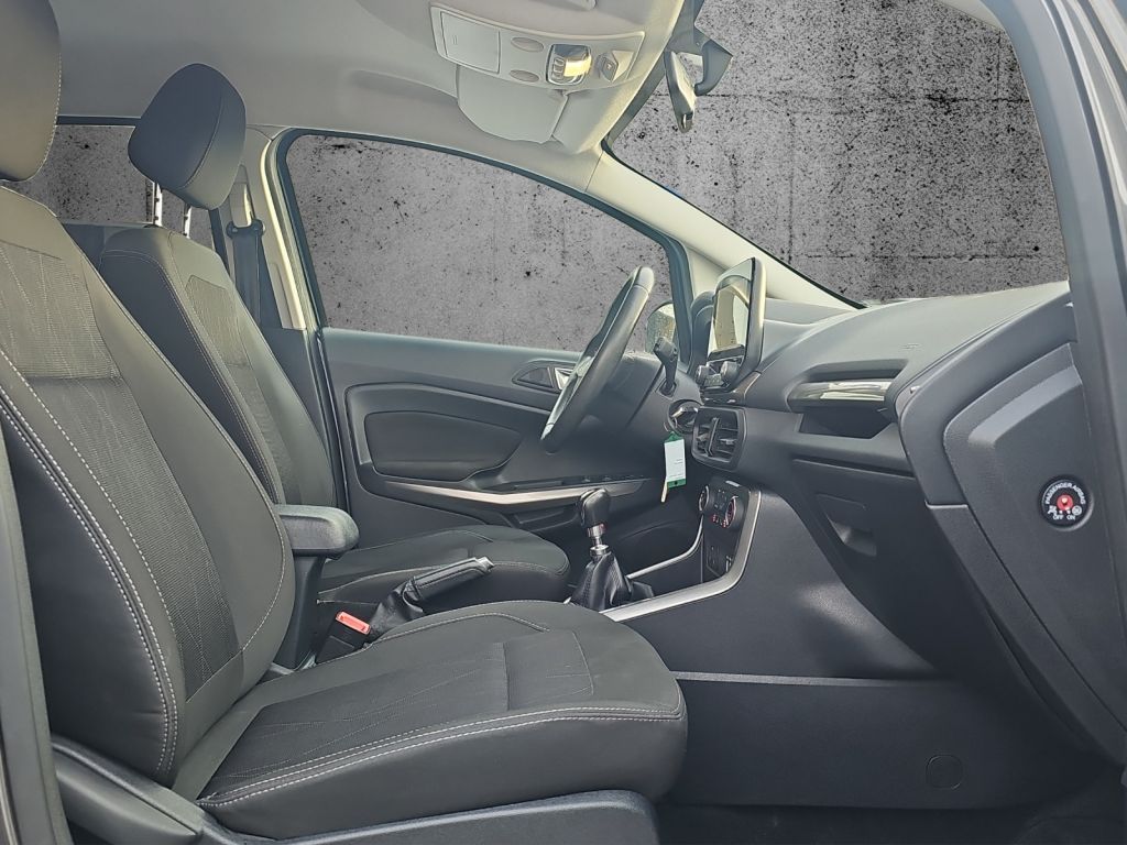 Fahrzeugabbildung Ford Kuga 1.5 EcoBoost 2x4 ST-Line