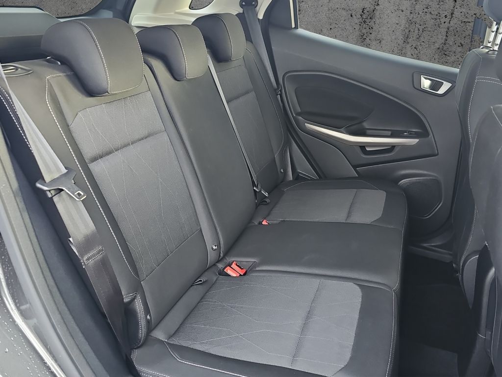Fahrzeugabbildung Ford Kuga 1.5 EcoBoost 2x4 ST-Line