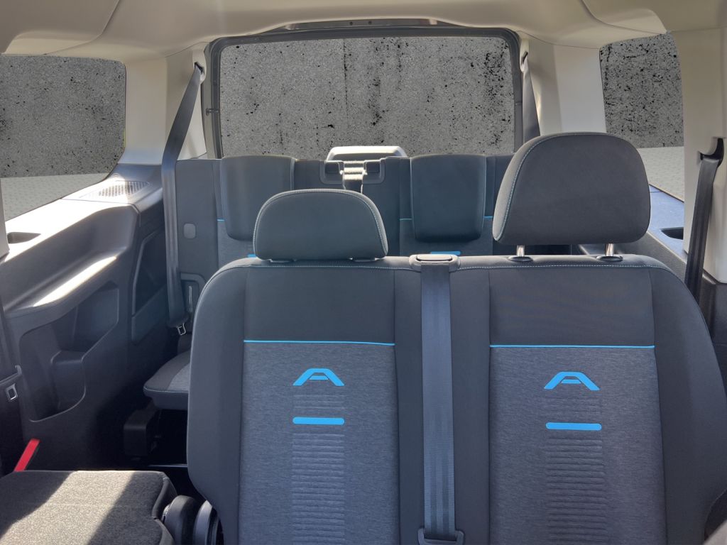 Fahrzeugabbildung Ford Grand Tourneo Connect 2.0 EcoBlue Allrad ACTIVE (SK)