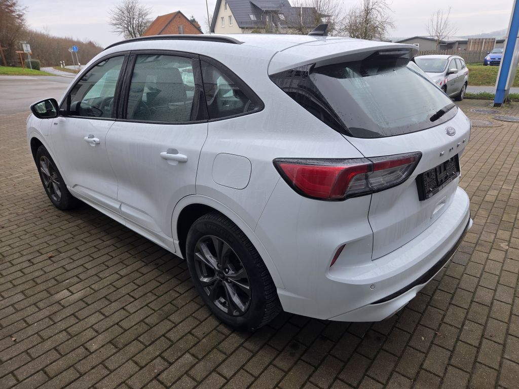 Fahrzeugabbildung Ford Kuga 2.5 Duratec PHEV ST-LINE