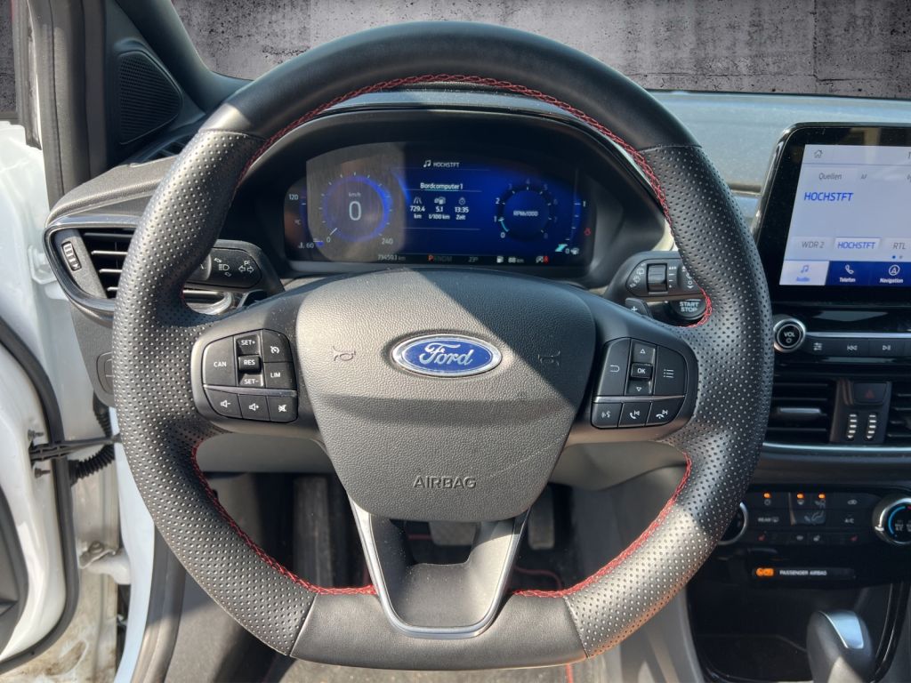Fahrzeugabbildung Ford Puma 1.0 EcoBoost Hybrid Aut. ST-LINE