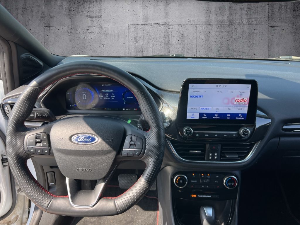 Fahrzeugabbildung Ford Puma 1.0 EcoBoost Hybrid Aut. ST-LINE