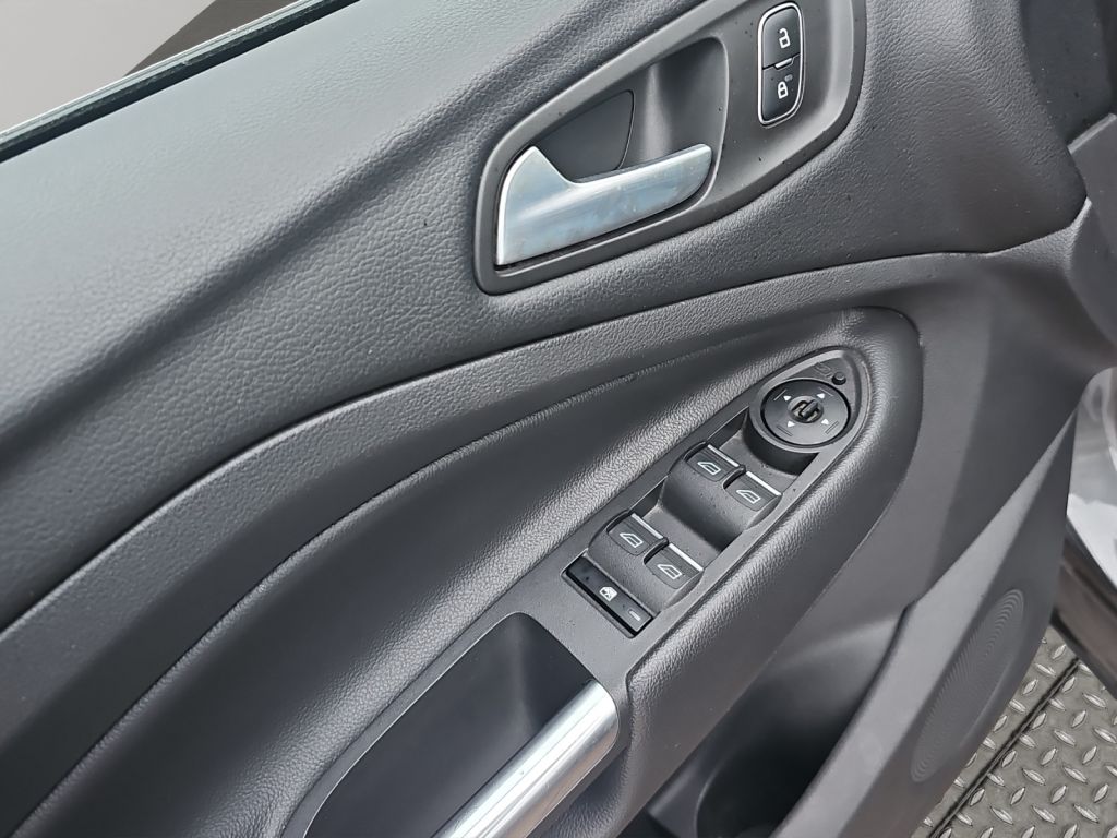 Fahrzeugabbildung Ford Kuga 1.5 EcoBoost Trend *WINTER-P.*17-LM*PDC HI.*