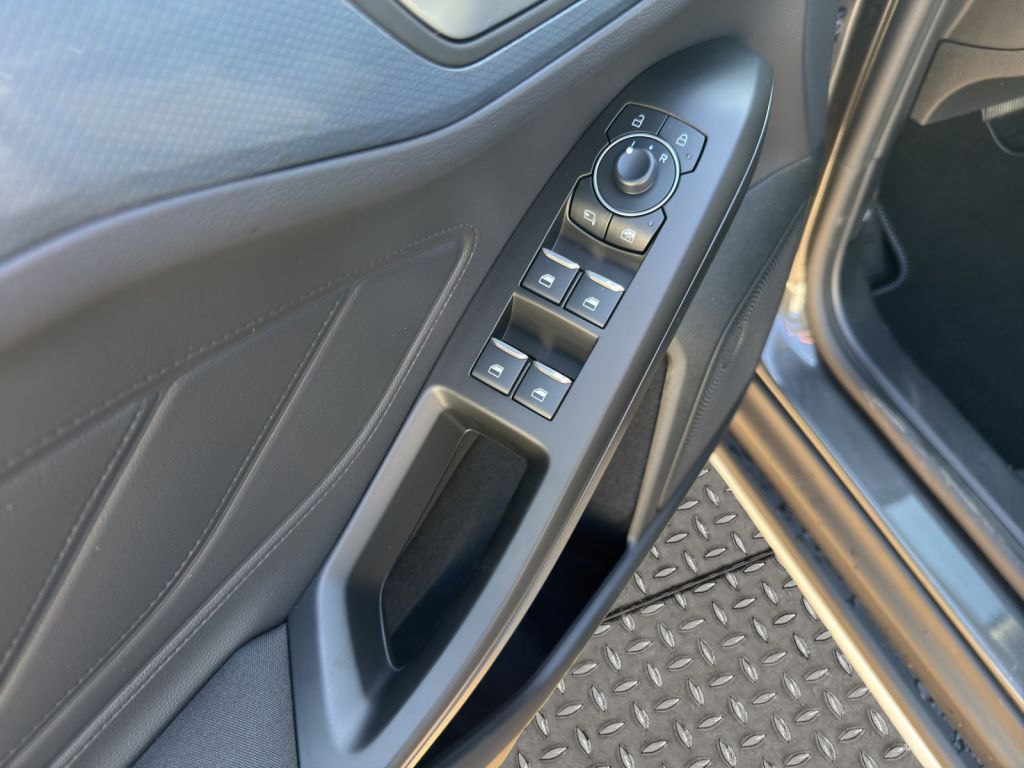 Fahrzeugabbildung Ford Focus Turnier ACTIVE X 1.0 Ltr. Hybrid Aut. 155 PS