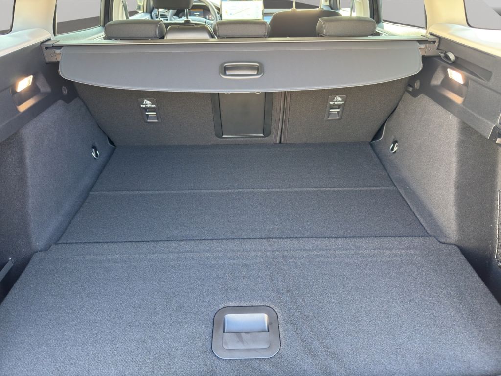 Fahrzeugabbildung Ford Focus Turnier ACTIVE X 1.0 Ltr. Hybrid Aut. 155 PS