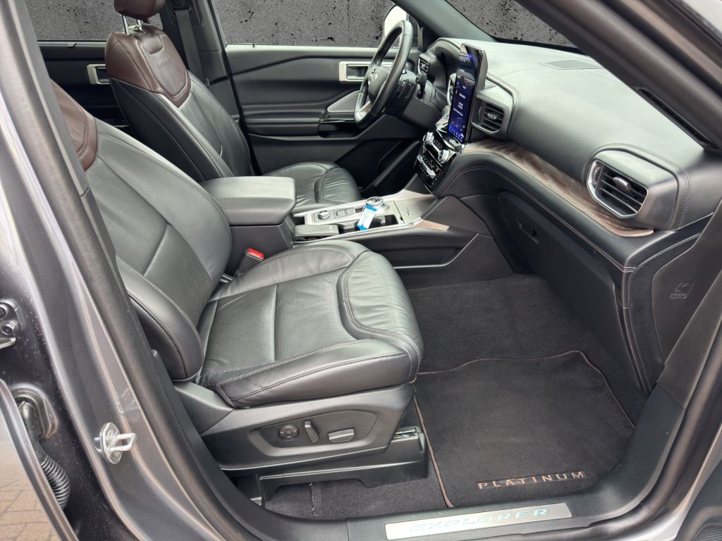 Fahrzeugabbildung Ford Explorer PLATINUM PHEV 3.0 Ltr. 457 PS *AHK*PANO*