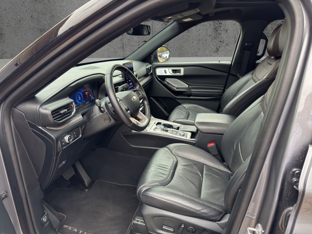 Fahrzeugabbildung Ford Explorer PLATINUM PHEV 3.0 Ltr. 457 PS *AHK*PANO*